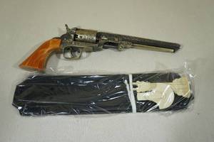 lot 44 image: Black Powder Revolver Scale Model Replica with Stand