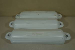 lot 49 image: 3 Attwood Softsided Boat Fender