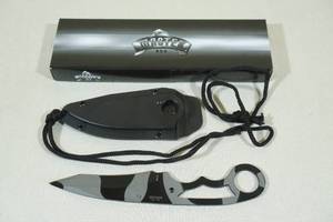lot 79 image: Master 7 Boot Knife