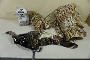 lot 117 image: Mossy Oak Marine 6 Gallon Fuel Tank Cover with 2 Blind Cover Measuring 55x11 and Inflatable Turkey Decoy