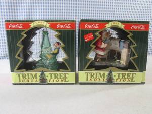 lot 53 image: (BSB) 2 Coca-Cola Trim-A-Tree Colle...