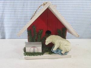 lot 80 image: (FS) Coca-Cola Bird House...
