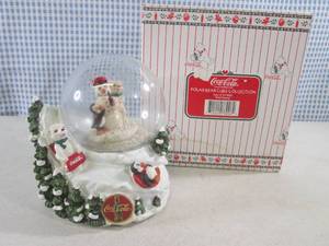 lot 93 image: (CSB) Coca-Cola Polar Bear Cubs Col...