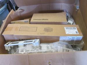 lot 222 image: (EW3) Large Box Full of AV Mounts ...