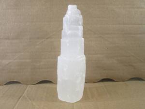 lot 257 image: (CNTR) 6 Raw Selenite Tower...
