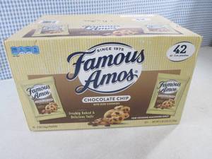 lot 315 image: (C-1) Famous Amos Chocolate Chip Co...