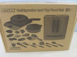 lot 334 image: (BSB) Joyin Refrigerator and Toy Fo...