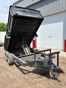 lot 7 image: 2006 PJ Tandem Axle Dump Trailer