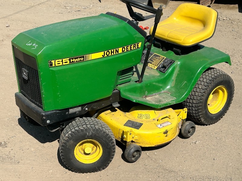 John deere cheap 165 lawn tractor