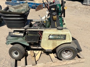 lot 4 image: Turfco 3000