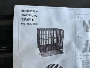 lot 92 image: LUCKUP Large Dog Crate
