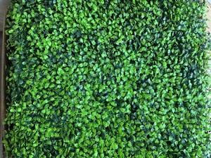 lot 110 image: 12 Pack of Artificial Lawn