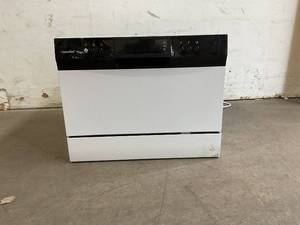 lot 122 image: Comfee Counter Top Dishwasher.