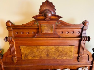 lot 1 image: Antique Victorian East Lake Full Bed