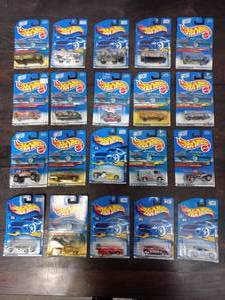 lot 13 image: Collection Of Hot Wheels