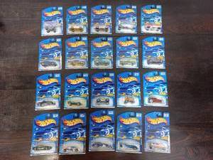 lot 17 image: Collection Of Hot Wheels