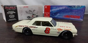 lot 26 image: Dale Earnhardt Legendary Series Model Racecar By Action