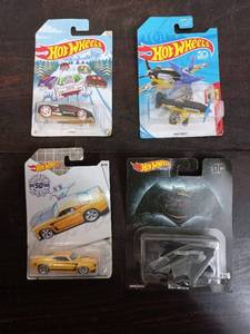 lot 49 image: Four Packs Of Hot Wheels