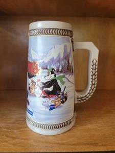 lot 69 image: Limited 1994 Edition Hamms Stien
