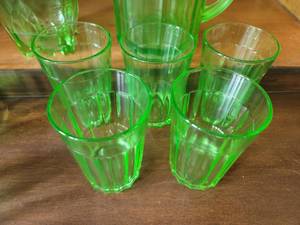 lot 70 image: Hazel Atlas Depression Ware