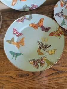 lot 126 image: MacKenzie-Childs Butterfly Plate Set