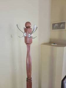 lot 73 image: Contemporary Oak Hall Tree