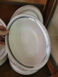 lot 50 image: Old Ivory Syracuse China Set