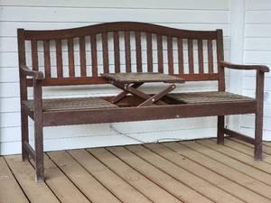 lot 59 image: Classic Wood Garden Bench