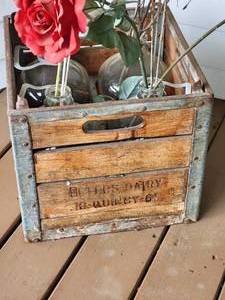 lot 172 image: Darling Rustic Milk Crate Dcor