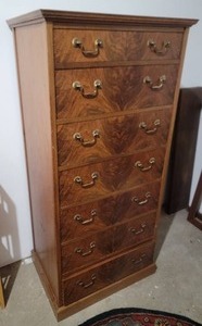 lot 87 image: Elegant Vintage Chest of Drawers