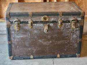 lot 88 image: Historic Antique Travel Trunk