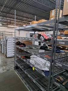 lot 1009 image: Metal Shelving Unit 6-shelf with Wire Grates