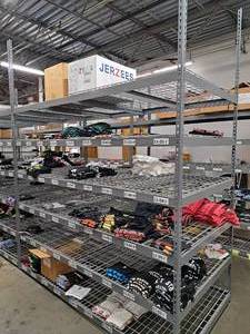 lot 1012 image: Metal Shelving Unit 6-shelf with Wire Grates