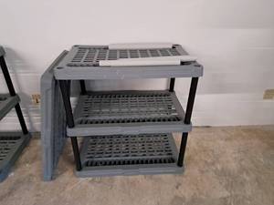 lot 1039 image: Plastic Storage Shelving Unit 5-shelf 36x24x70-12