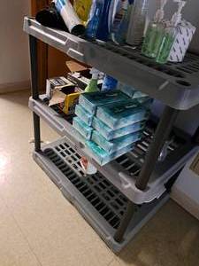 lot 1052 image: Plastic Storage Shelving Unit 3-shelf 36x24x37