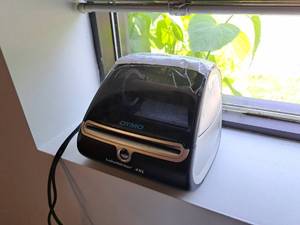 lot 1061 image: Dymo LabelWriter 4XL Label Printer