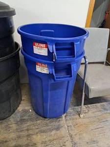 lot 1074 image: Lot of (2) Uline Brute 32-Gallon 22 Plastic Recycling Containers H-1478BLU
