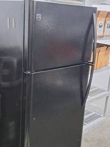 lot 1096 image: Sears Kenmore Refrigerator Freezer 253.6041961C