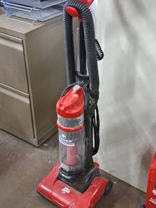 lot 1105 image: Dirt Devil Power Express Upright Canister Vacuum Cleaner