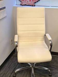 lot 1127 image: Rolling Office Arm Chair