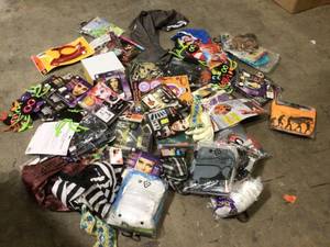 lot 17 image: Lot of Holiday Halloween Items  Customer Returns See Pictures