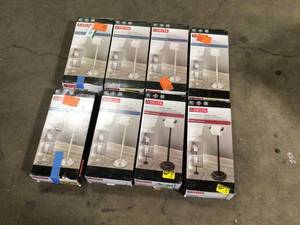 lot 27 image: Lot of Delta Silverton Telescoping Free-Standing Toilet Paper Holder in Chrome Customer Returns See Pictures