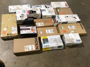 lot 31 image: Lot of Mixed Bathroom Faucets  Various Models and Conditions Customer Returns See Pictures