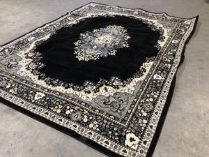 lot 47 image: Unique Loom Reza Washington Black 9 10 x 13 0 Area Rug Customer Returns See Pictures