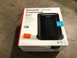 lot 46 image: Honeywell HEPA Air Purifier, Large Room (310 sq. ft.) Black Customer Returns See Pictures