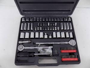 100 pc Socket Set