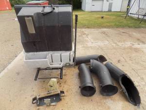 Murray Two Wheel Vac Wagon with hoses & Hitch