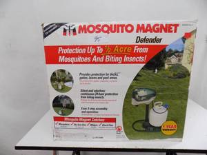 Mosquito Magnet Defender Looks new in box