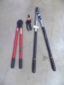 3 -Pruners