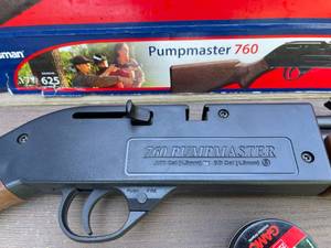 lot 69 image: Crossman Pumpster 760 BB  Pellet Rifle